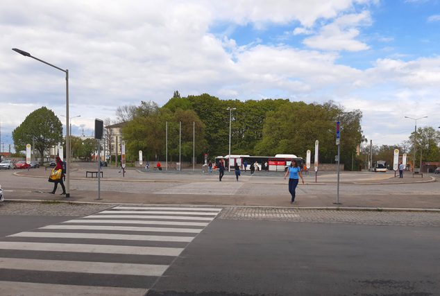 Bahnhofsvorplatz ist wieder schick >
